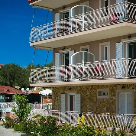 Lourdas View Апартаменты Влахата